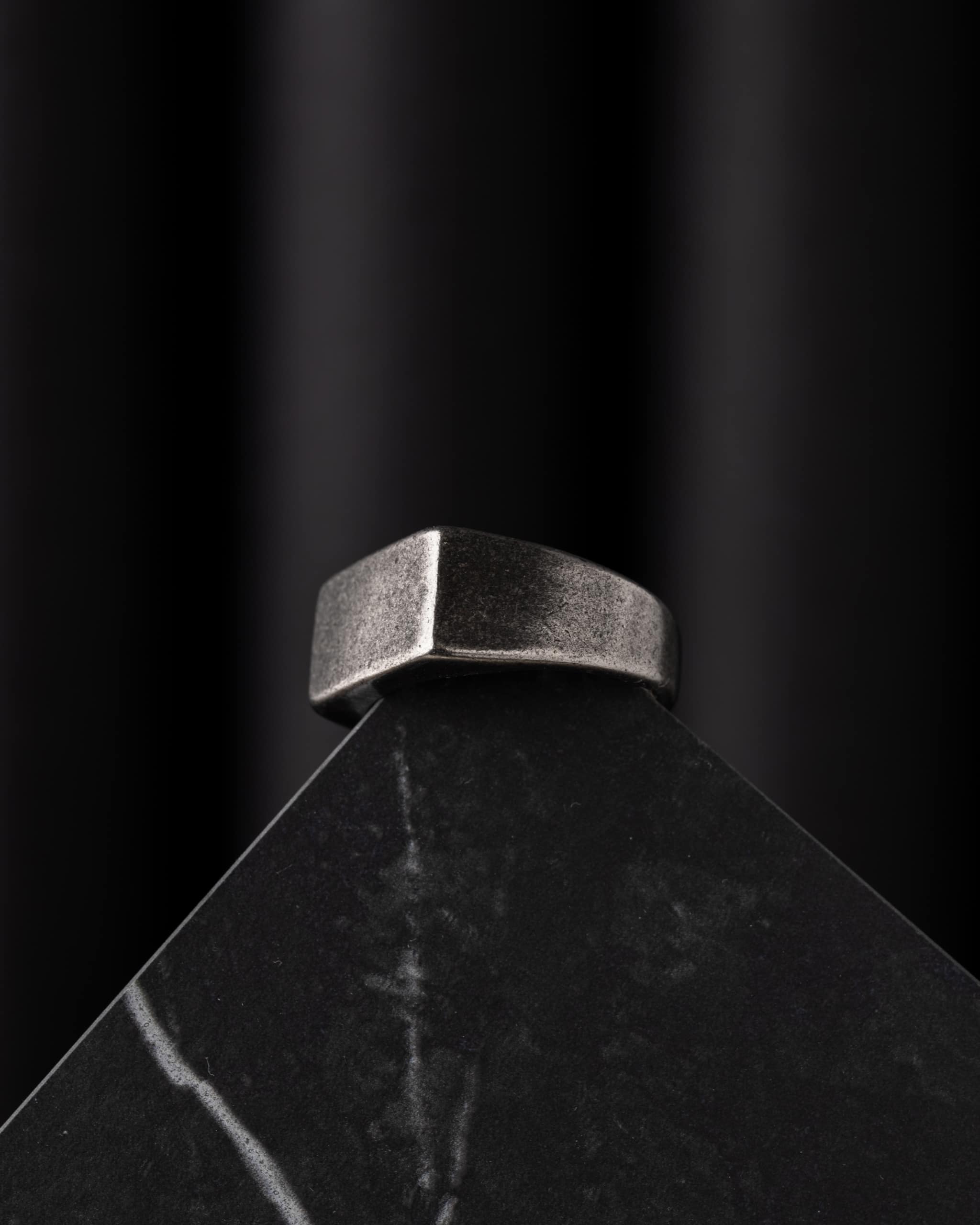 Anillo de acero forjado de acero quirúrgico para hombre, anillo masculino resistente de estilo robusto