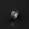 Anillo de acero quirúrgico premium y de alta calidad.